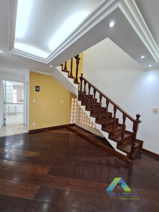 Sobrado com 3 Quartos à Venda, 246 m² em Vila Pires - Santo André