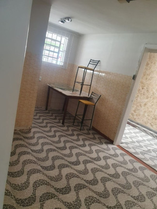 Imagem Casa com 3 Quartos à Venda, 120 m² em Rebouças - Curitiba Imagem Casa com 3 Quartos à Venda, 120 m² em Rebouças - Curitiba