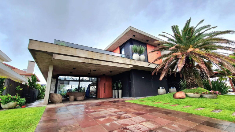 Casa com 5 Quartos à Venda,  em Remanso - Xangri-lá