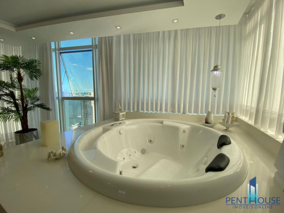 Imagem Apartamento com 6 Quartos à Venda, 228 m² em Centro - Balneário Camboriú Imagem Apartamento com 6 Quartos à Venda, 228 m² em Centro - Balneário Camboriú