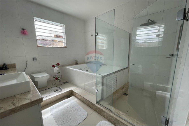 Imagem Casa com 3 Quartos à Venda, 309 m² em Vila Isabel - Rio De Janeiro Imagem Casa com 3 Quartos à Venda, 309 m² em Vila Isabel - Rio De Janeiro