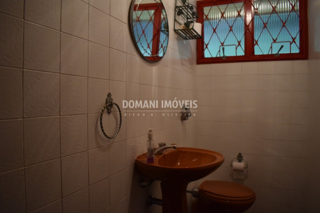 Imagem Casa com 4 Quartos à Venda, 306 m² em Região Da Vila Inglesa - Campos Do Jordão Imagem Casa com 4 Quartos à Venda, 306 m² em Região Da Vila Inglesa - Campos Do Jordão