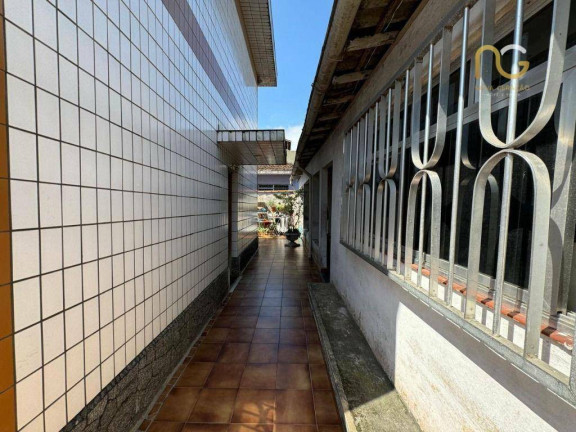 Imagem Sobrado com 3 Quartos à Venda, 208 m² em Vila Cascatinha - São Vicente