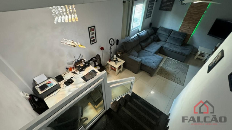 Imagem Sobrado com 3 Quartos à Venda, 230 m² em Marapé - Santos