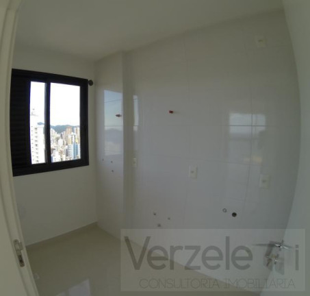Imagem Apartamento com 3 Quartos à Venda, 139 m² em Centro - Balneário Camboriú Imagem Apartamento com 3 Quartos à Venda, 139 m² em Centro - Balneário Camboriú