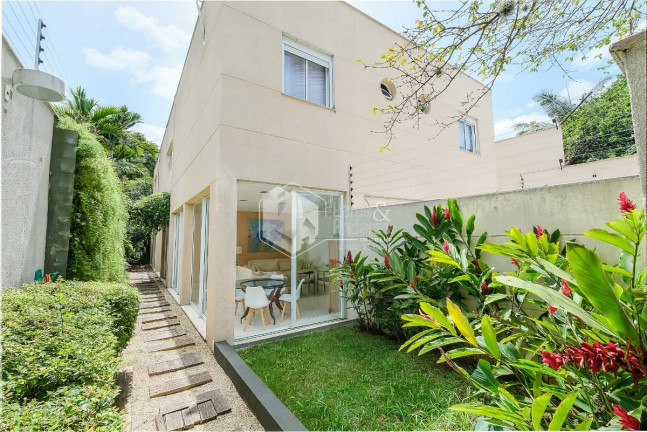 Casa com 3 Quartos à Venda, 480 m² em Vila Madalena - São Paulo