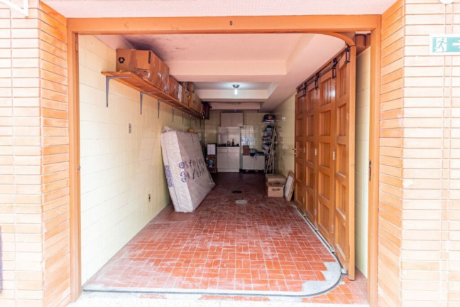 Imagem Imóvel com 3 Quartos à Venda, 100 m² em Menino Deus - Porto Alegre Imagem Imóvel com 3 Quartos à Venda, 100 m² em Menino Deus - Porto Alegre