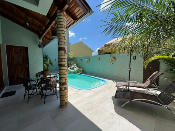 Imagem Casa com 3 Quartos à Venda, 210 m² em Moinhos De Vento - Canoas