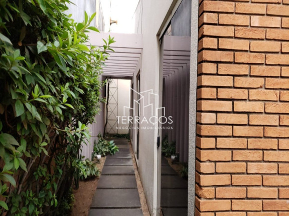 Imagem Sobrado com 3 Quartos à Venda, 322 m² em Centro - Jundiaí Imagem Sobrado com 3 Quartos à Venda, 322 m² em Centro - Jundiaí