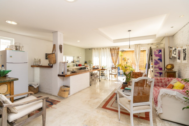 Imagem Casa com 3 Quartos à Venda, 325 m² em Sumaré - São Paulo Imagem Casa com 3 Quartos à Venda, 325 m² em Sumaré - São Paulo
