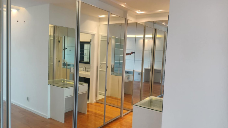 Imagem Apartamento com 4 Quartos à Venda, 333 m² em Barra Da Tijuca - Rio De Janeiro Imagem Apartamento com 4 Quartos à Venda, 333 m² em Barra Da Tijuca - Rio De Janeiro