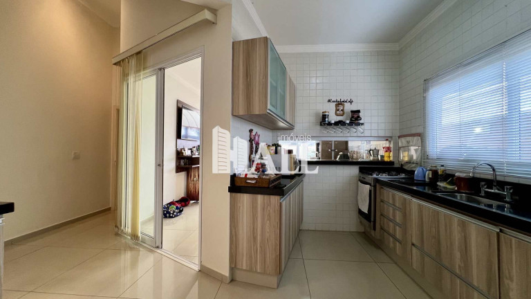 Imagem Casa com 3 Quartos à Venda, 171 m² em Centro - Bady Bassitt Imagem Casa com 3 Quartos à Venda, 171 m² em Centro - Bady Bassitt