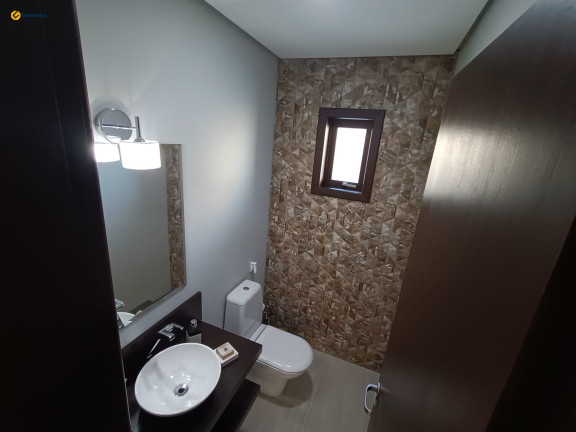 Imagem Casa com 4 Quartos à Venda, 220 m² em Córrego Grande - Florianópolis Imagem Casa com 4 Quartos à Venda, 220 m² em Córrego Grande - Florianópolis