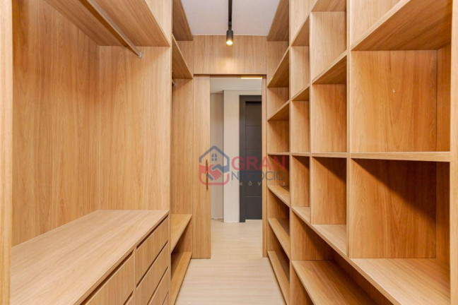 Imagem Sobrado com 3 Quartos à Venda, 172 m² em Santa Felicidade - Curitiba Imagem Sobrado com 3 Quartos à Venda, 172 m² em Santa Felicidade - Curitiba