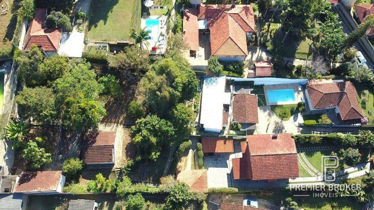 Imagem Casa com 3 Quartos à Venda, 271 m² em Bom Retiro - Teresópolis