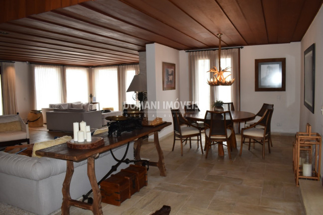Imagem Casa com 8 Quartos à Venda, 1.868 m² em Região Da Pedra Do Fogo - Campos Do Jordão Imagem Casa com 8 Quartos à Venda, 1.868 m² em Região Da Pedra Do Fogo - Campos Do Jordão