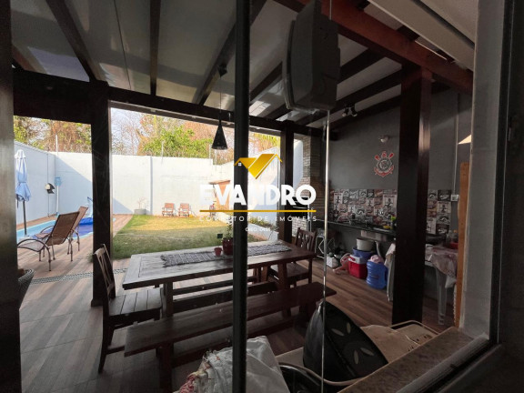 Imagem Casa com 3 Quartos à Venda, 250 m² em Jardim Imperial - Cuiabá