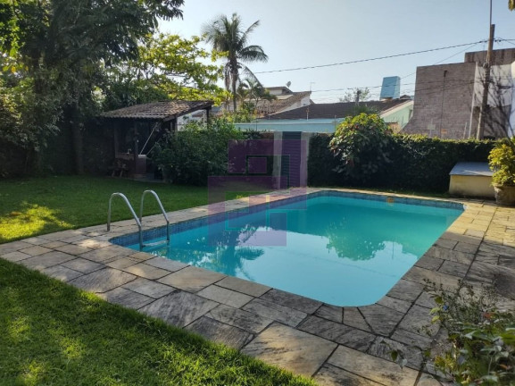Sobrado com 5 Quartos à Venda, 800 m² em Enseada - Guarujá