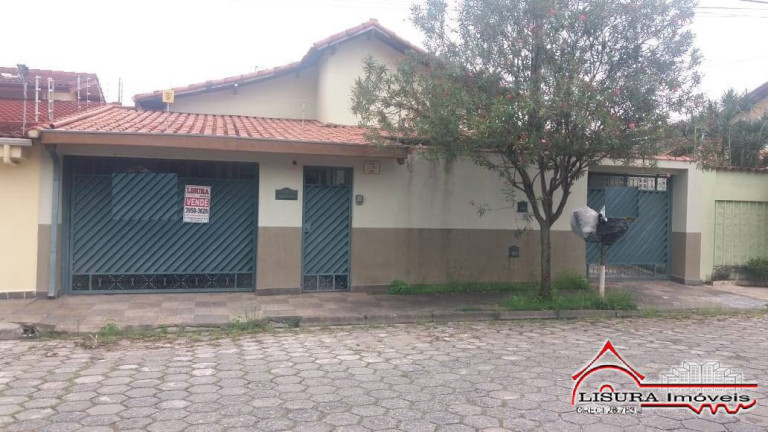 Casa com 5 Quartos à Venda, 227 m² em Jardim Santa Maria - Jacareí