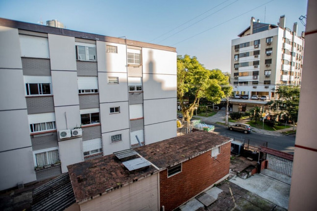 Imagem Apartamento com 3 Quartos à Venda, 52 m² em Passo Da Areia - Porto Alegre