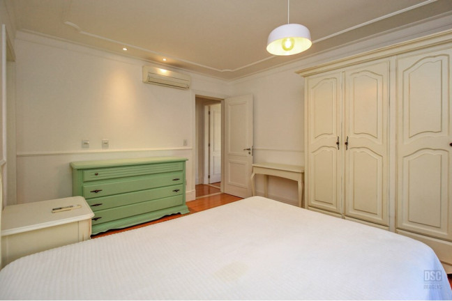 Imagem Casa com 4 Quartos à Venda, 620 m² em Nonoai - Porto Alegre Imagem Casa com 4 Quartos à Venda, 620 m² em Nonoai - Porto Alegre