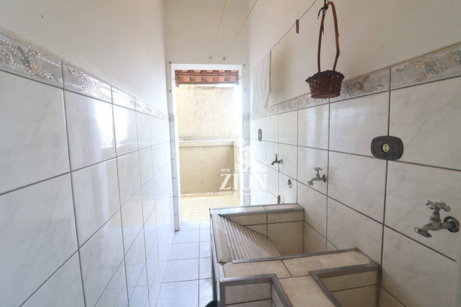 Imagem Casa com 3 Quartos à Venda, 250 m² em água Fria - São Paulo Imagem Casa com 3 Quartos à Venda, 250 m² em água Fria - São Paulo