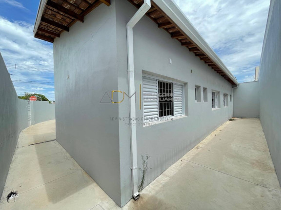Imagem Casa com 3 Quartos à Venda, 152 m² em Jardim Regina - Botucatu