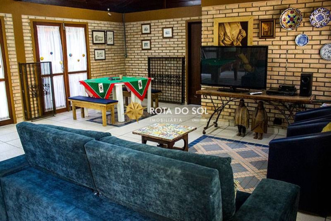 Imagem Apartamento com 24 Quartos à Venda, 1.932 m² em Centro - Bombinhas