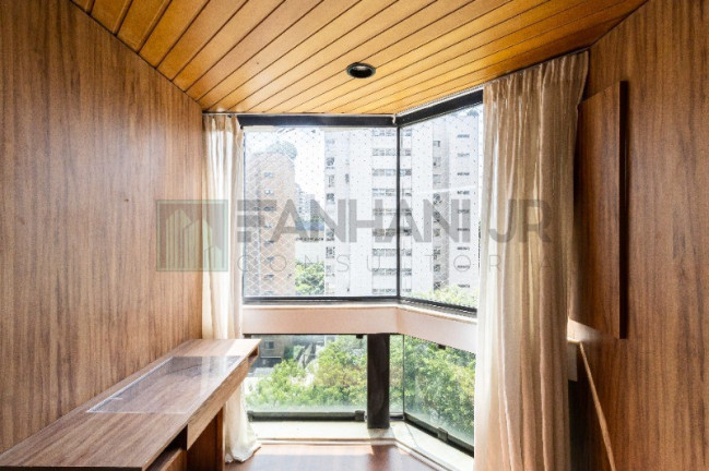 Imagem Imóvel com 3 Quartos à Venda, 156 m² em Jardim Europa - São Paulo
