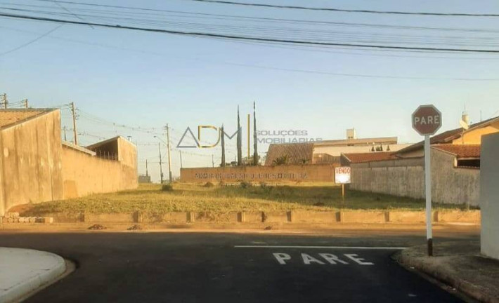 Imagem Terreno à Venda, 350 m² em Alto - Botucatu