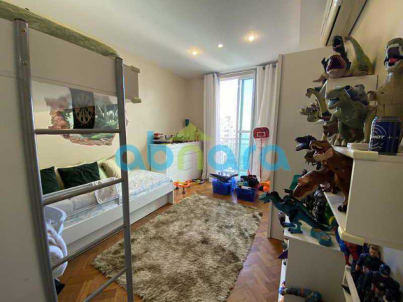 Imagem Apartamento com 3 Quartos à Venda, 220 m² em Copacabana - Rio De Janeiro Imagem Apartamento com 3 Quartos à Venda, 220 m² em Copacabana - Rio De Janeiro