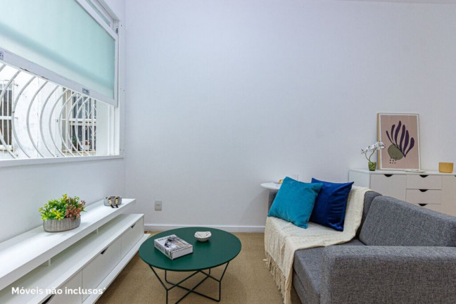 Imagem Imóvel com 2 Quartos à Venda, 90 m² em Copacabana - Rio De Janeiro Imagem Imóvel com 2 Quartos à Venda, 90 m² em Copacabana - Rio De Janeiro