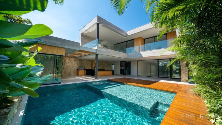 Casa de Condomínio com 5 Quartos à Venda, 600 m² em Barra Da Tijuca - Rio De Janeiro
