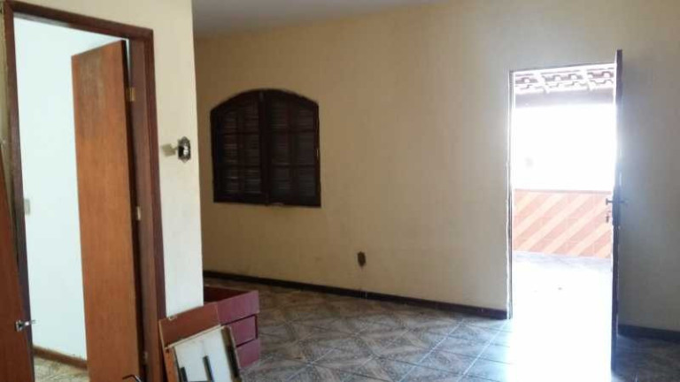 Imagem Imóvel com 2 Quartos à Venda, 85 m² em Paciência - Rio De Janeiro