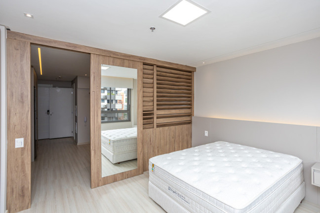 Imagem Imóvel com 1 Quarto à Venda, em Petrópolis - Porto Alegre Imagem Imóvel com 1 Quarto à Venda, em Petrópolis - Porto Alegre
