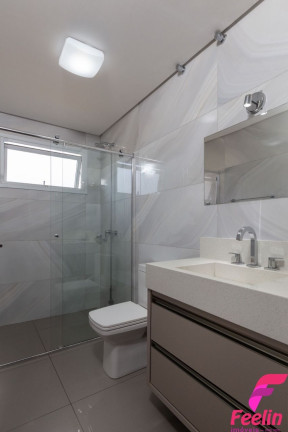 Imagem Casa de Condomínio com 3 Quartos à Venda, 375 m² em São João Do Rio Vermelho - Florianópolis