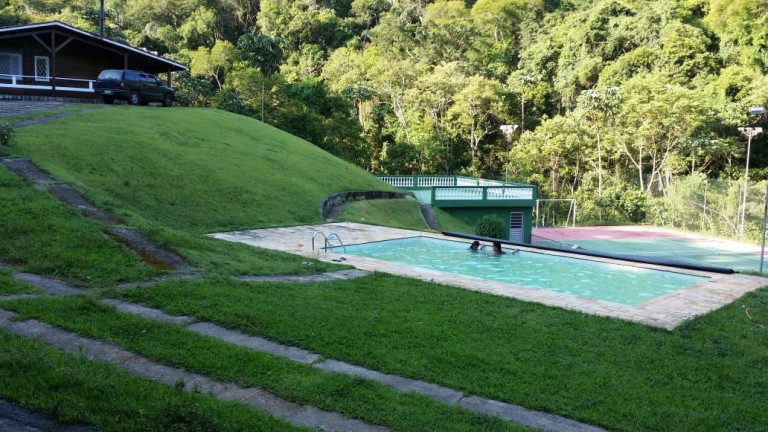 Chácara com 2 Quartos à Venda, 100 m² em Tapanhao - Paraibuna
