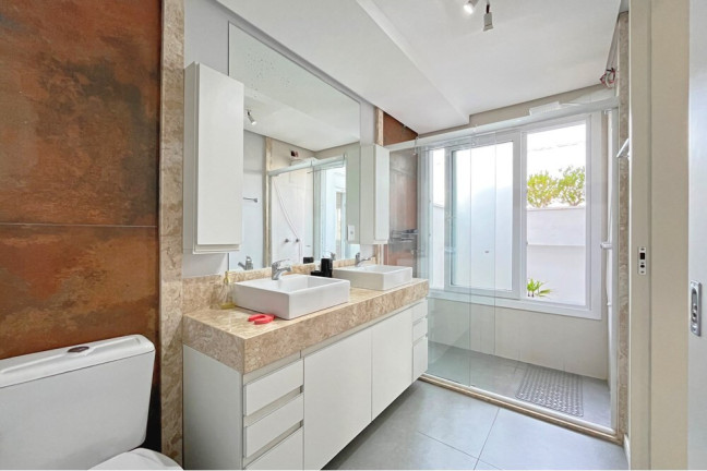 Imagem Casa com 3 Quartos à Venda, 154 m² em Hípica - Porto Alegre Imagem Casa com 3 Quartos à Venda, 154 m² em Hípica - Porto Alegre