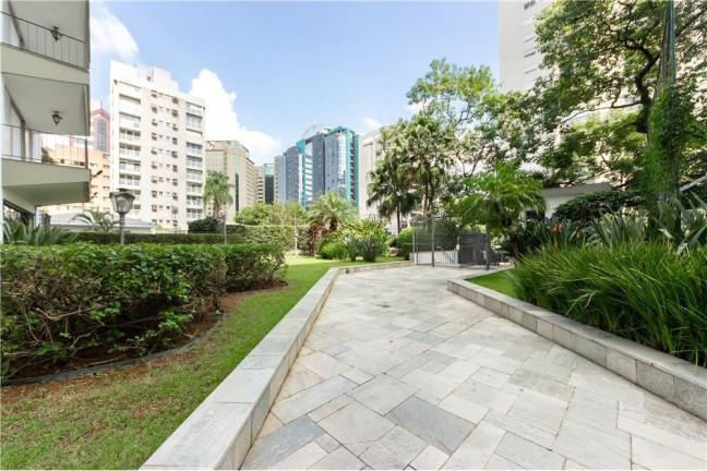 Imagem Apartamento com 3 Quartos à Venda, 169 m² em Moema - São Paulo