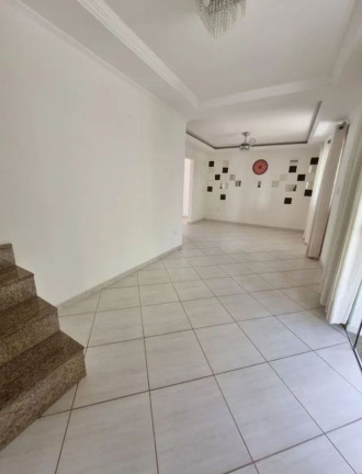 Imagem Casa com 4 Quartos à Venda, 122 m² em Buraquinho - Lauro De Freitas Imagem Casa com 4 Quartos à Venda, 122 m² em Buraquinho - Lauro De Freitas