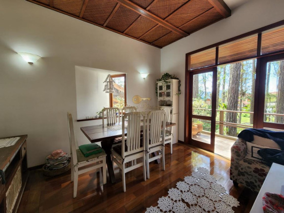 Imagem Casa com 3 Quartos à Venda, 177 m² em Granja Guarani - Teresópolis Imagem Casa com 3 Quartos à Venda, 177 m² em Granja Guarani - Teresópolis