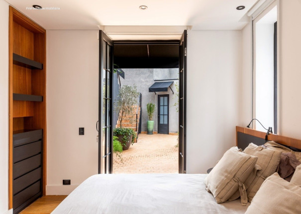 Imagem Casa com 2 Quartos à Venda, 531 m² em Jardim Paulista - São Paulo Imagem Casa com 2 Quartos à Venda, 531 m² em Jardim Paulista - São Paulo
