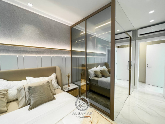 Imagem Apartamento com 4 Quartos à Venda, 254 m² em Meia Praia - Itapema