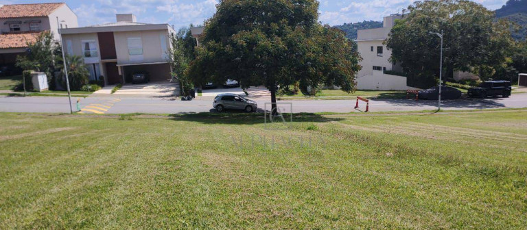 Terreno à Venda, 525 m² em Tamboré - Santana De Parnaíba