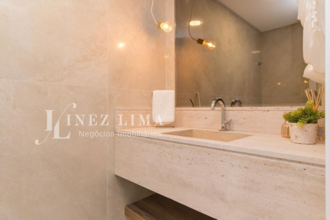 Imagem Apartamento com 3 Quartos à Venda, 193 m² em Meia Praia - Itapema Imagem Apartamento com 3 Quartos à Venda, 193 m² em Meia Praia - Itapema