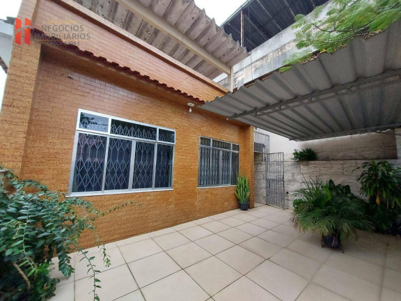 Casa com 3 Quartos à Venda, 180 m² em Jardim Vinte E Cinco De Agosto - Duque De Caxias