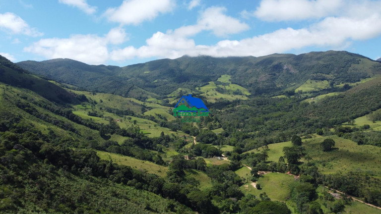 Terreno à Venda, 60.000 m² em Zona Rural - Aiuruoca