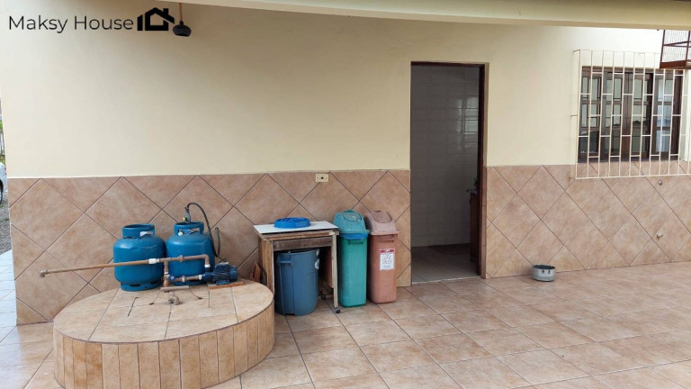 Imagem Casa com 4 Quartos à Venda,  em Boqueirão - Curitiba