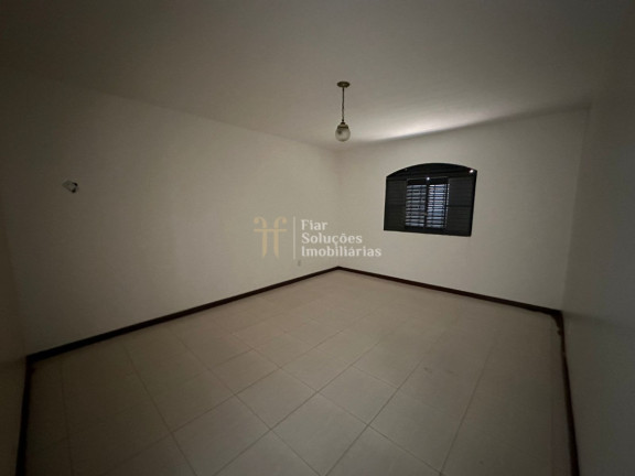 Imagem Sobrado com 5 Quartos à Venda, 630 m² em Centro - Chapada Dos Guimarães Imagem Sobrado com 5 Quartos à Venda, 630 m² em Centro - Chapada Dos Guimarães