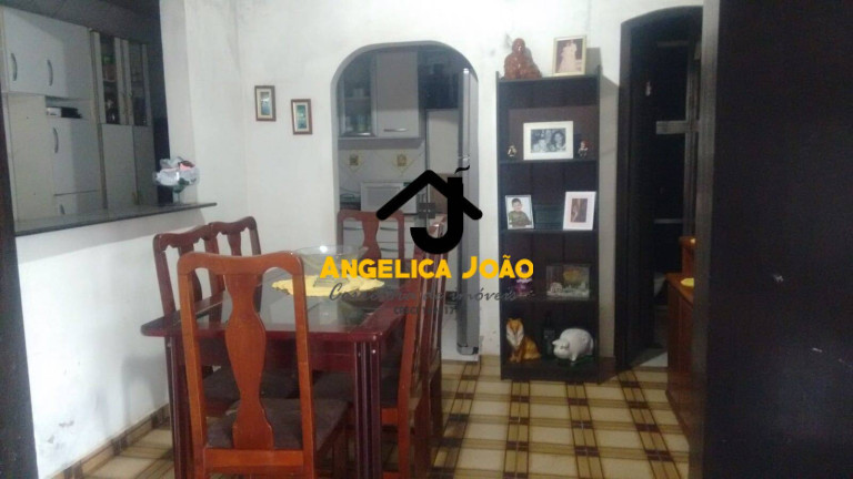 Imagem Sobrado com 3 Quartos à Venda, 104 m² em Vila Valenca - São Vicente